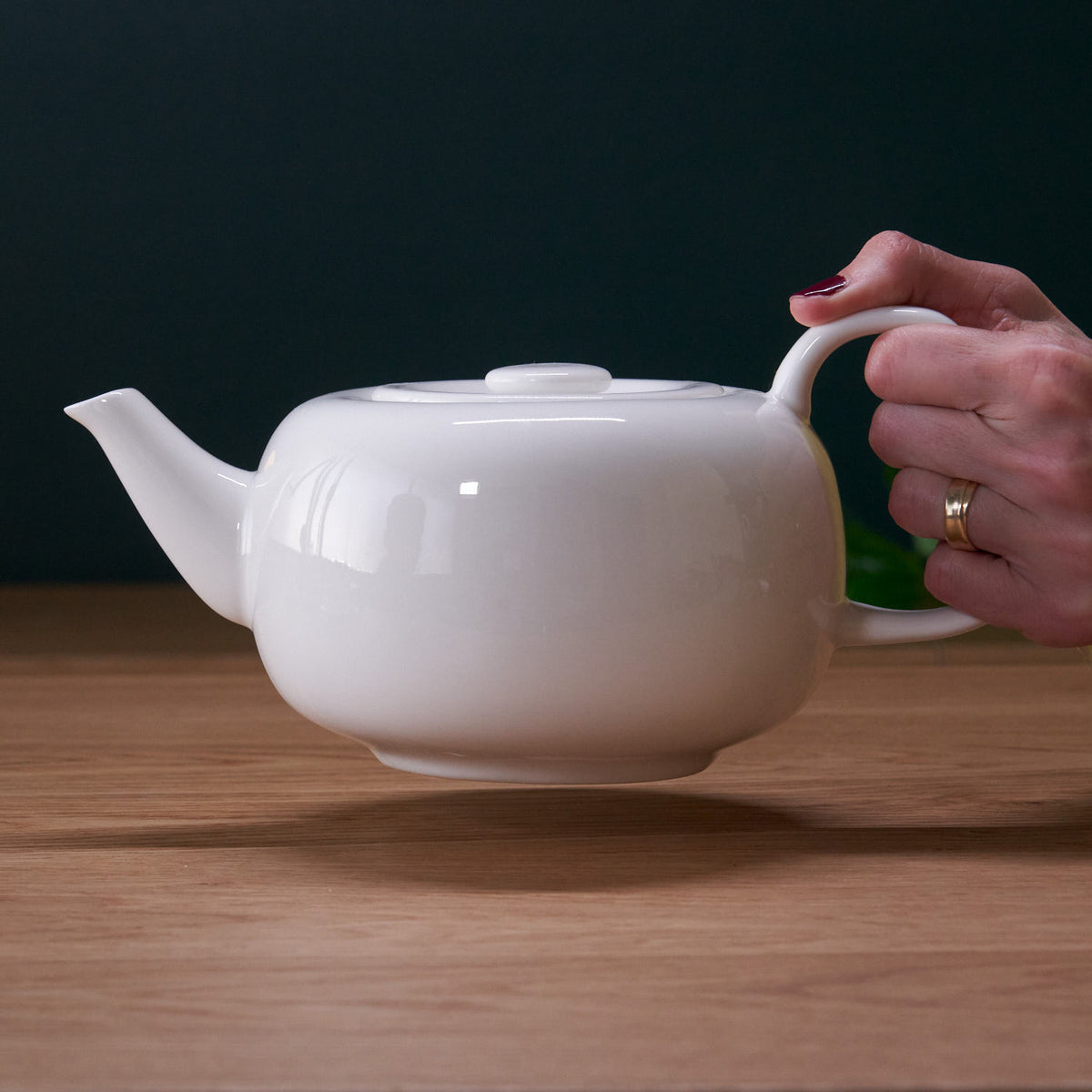 Iittala Raami Teapot (32 oz) White