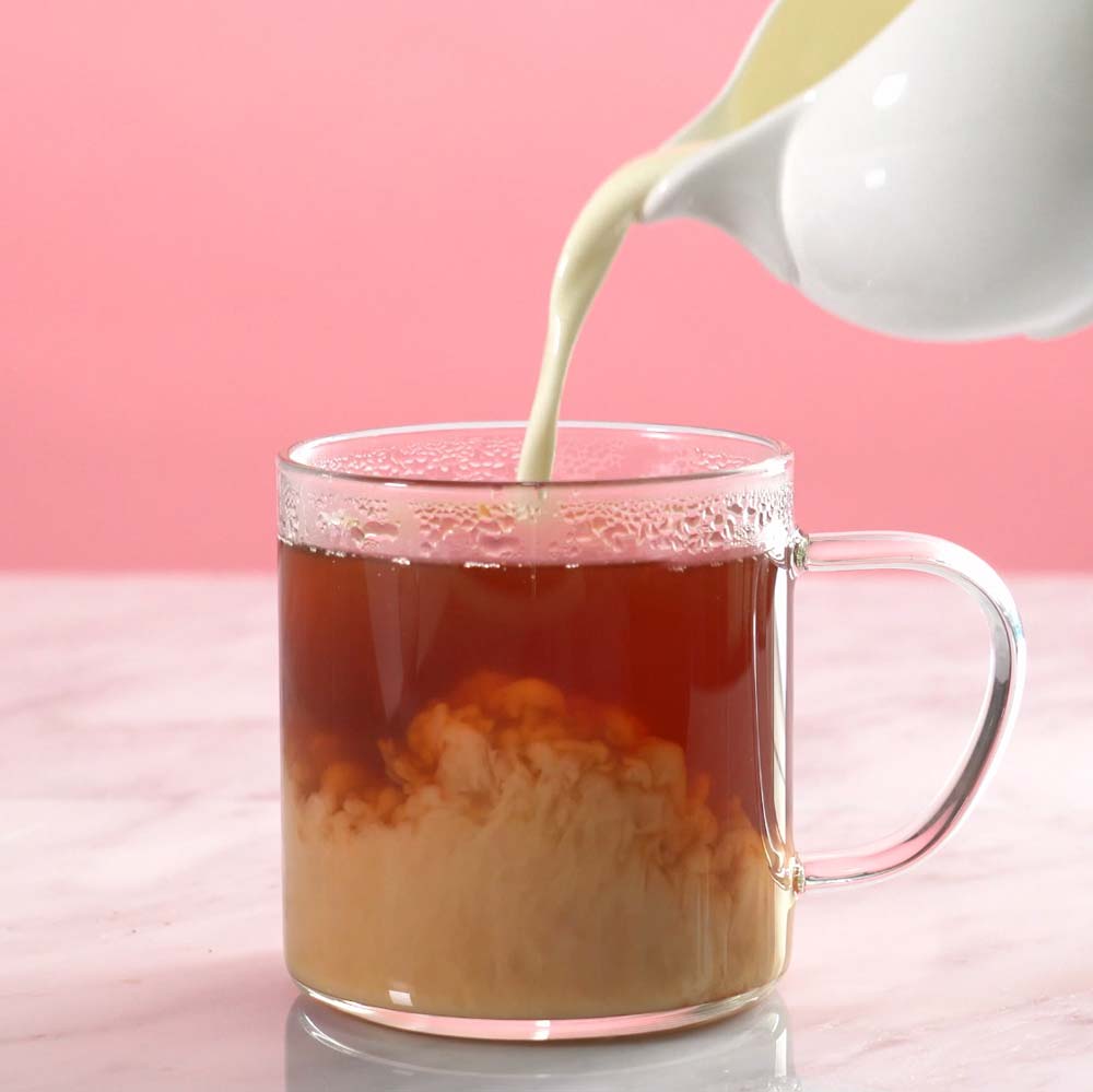 https://august.la/cdn/shop/files/how-to-brew-tea_1600x.jpg?v=1652223357